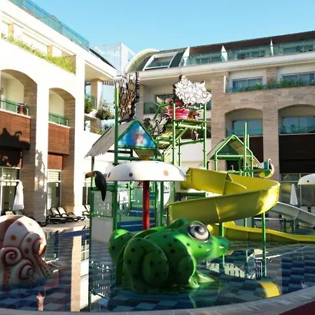 Crystal Waterworld Aqua Collection 5*