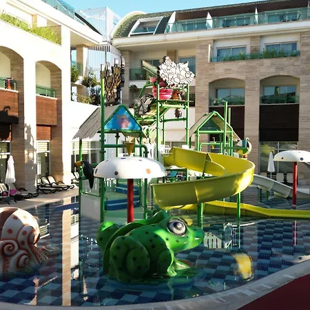 Crystal Waterworld Aqua Collection 5*