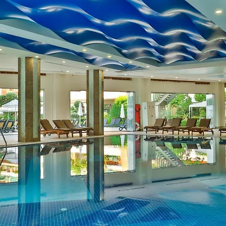 Курортный комплекс Crystal Waterworld Aqua Collection