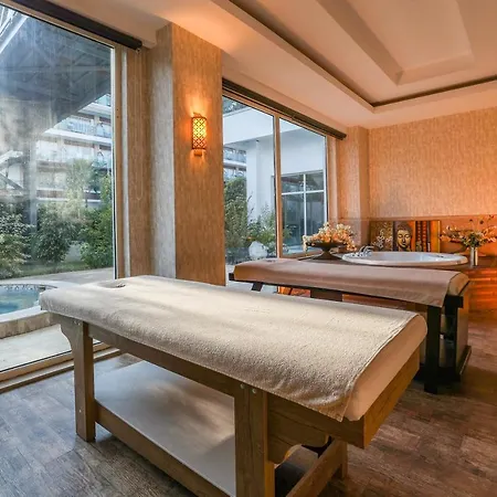 Crystal Waterworld Aqua Collection 5*