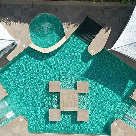 Crystal Waterworld Aqua Collection