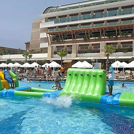 Crystal Waterworld Aqua Collection 5*