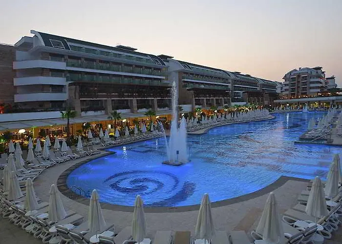 Crystal Waterworld Aqua Collection אתר נופש באלאק