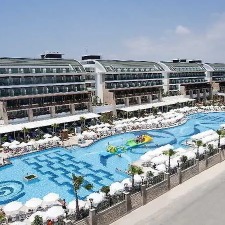 Crystal Waterworld Aqua Collection 度假村