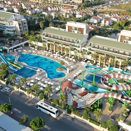 Crystal Waterworld Aqua Collection Resort 5*